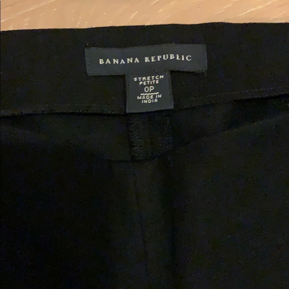 Banana Republic. Black Ankle Pants.Petite Stretch. - Picture 3 of 5